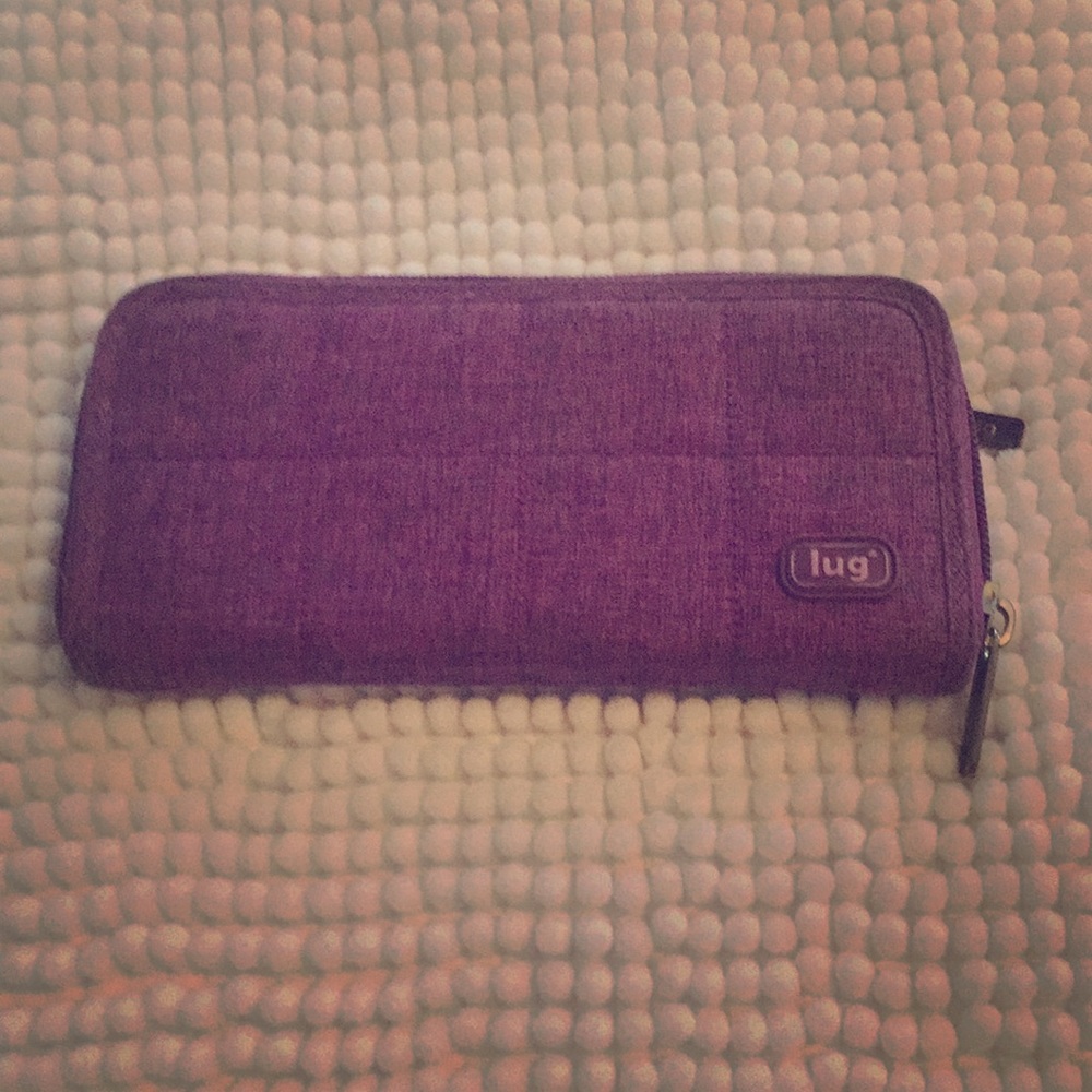 Lug wallet